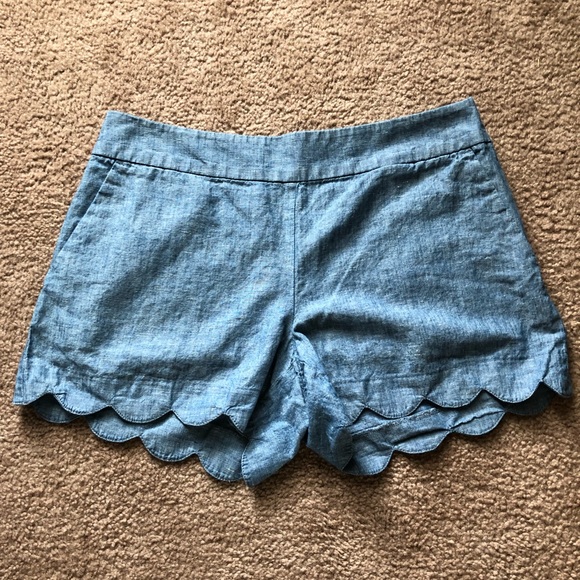LOFT Pants - Loft scalloped shorts! LOFT Pants - Loft scalloped shorts!